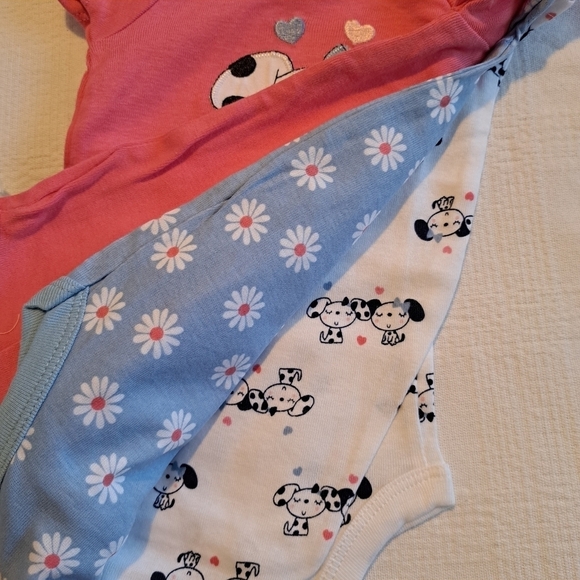 Gerber girls 12 months baby girl bundle 9 diaper shirts, body suits - Picture 3 of 7